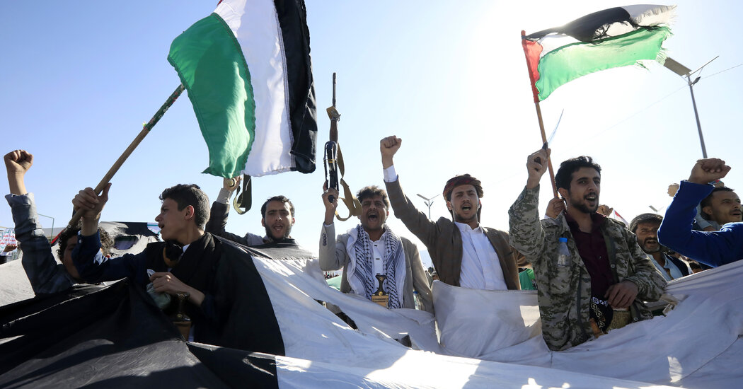 Crisis en Oriente Medio: Estados Unidos y el Reino Unido lanzan fuertes ataques contra sitios hutíes en Yemen